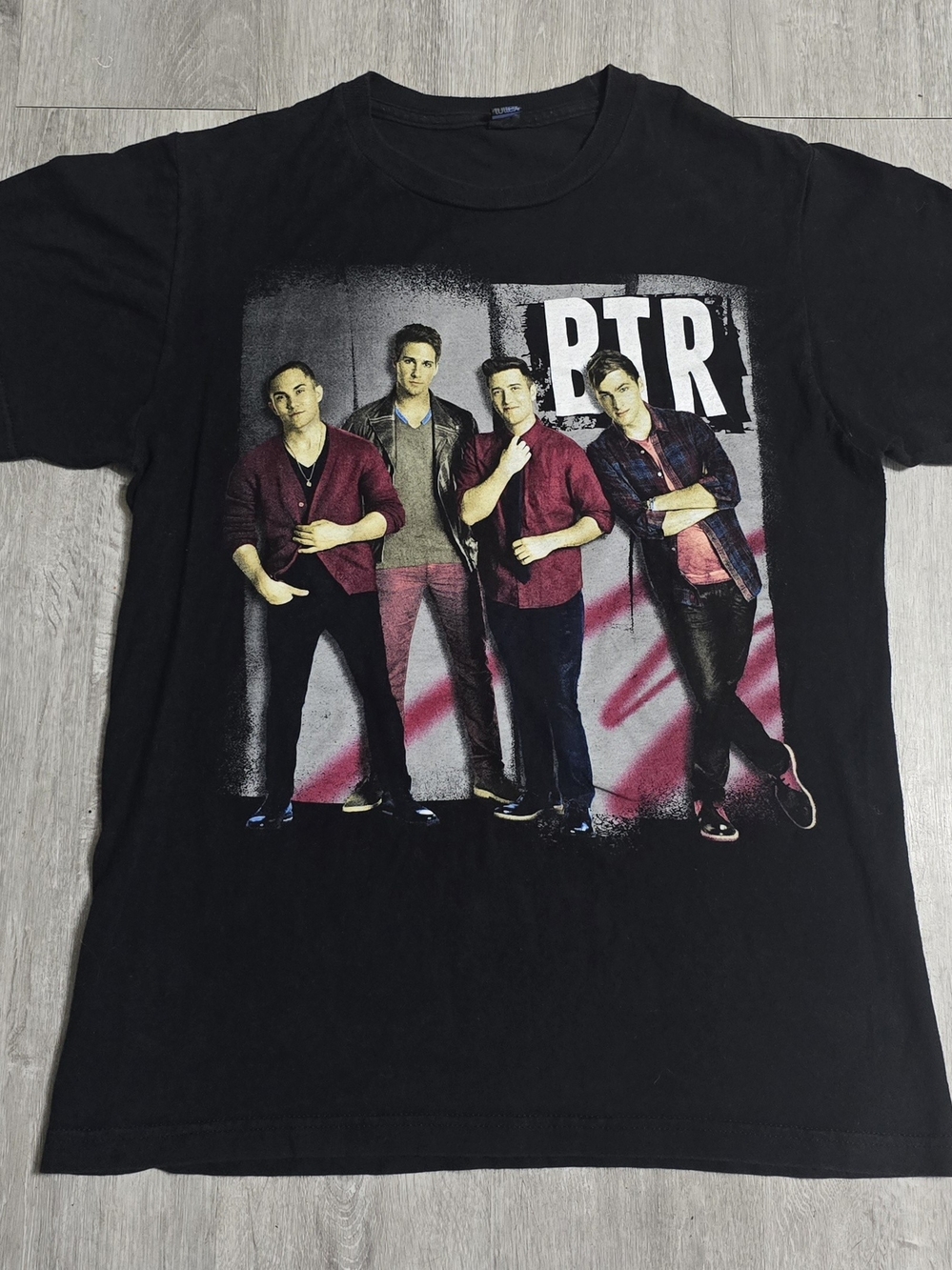 Big Time Rush BTR 2014 Tour Band Graphic Tee Houston Mexico Size Small